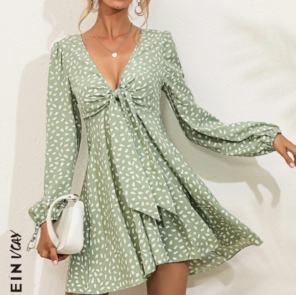 Green flowy dress - Picture 1 of 1